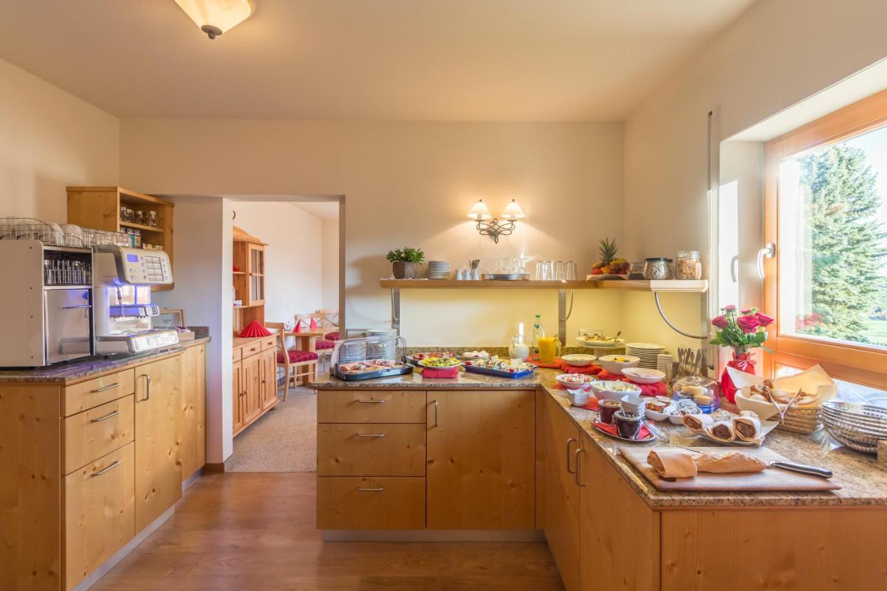 Gaestehaus Burgblick Bisingen エクステリア 写真